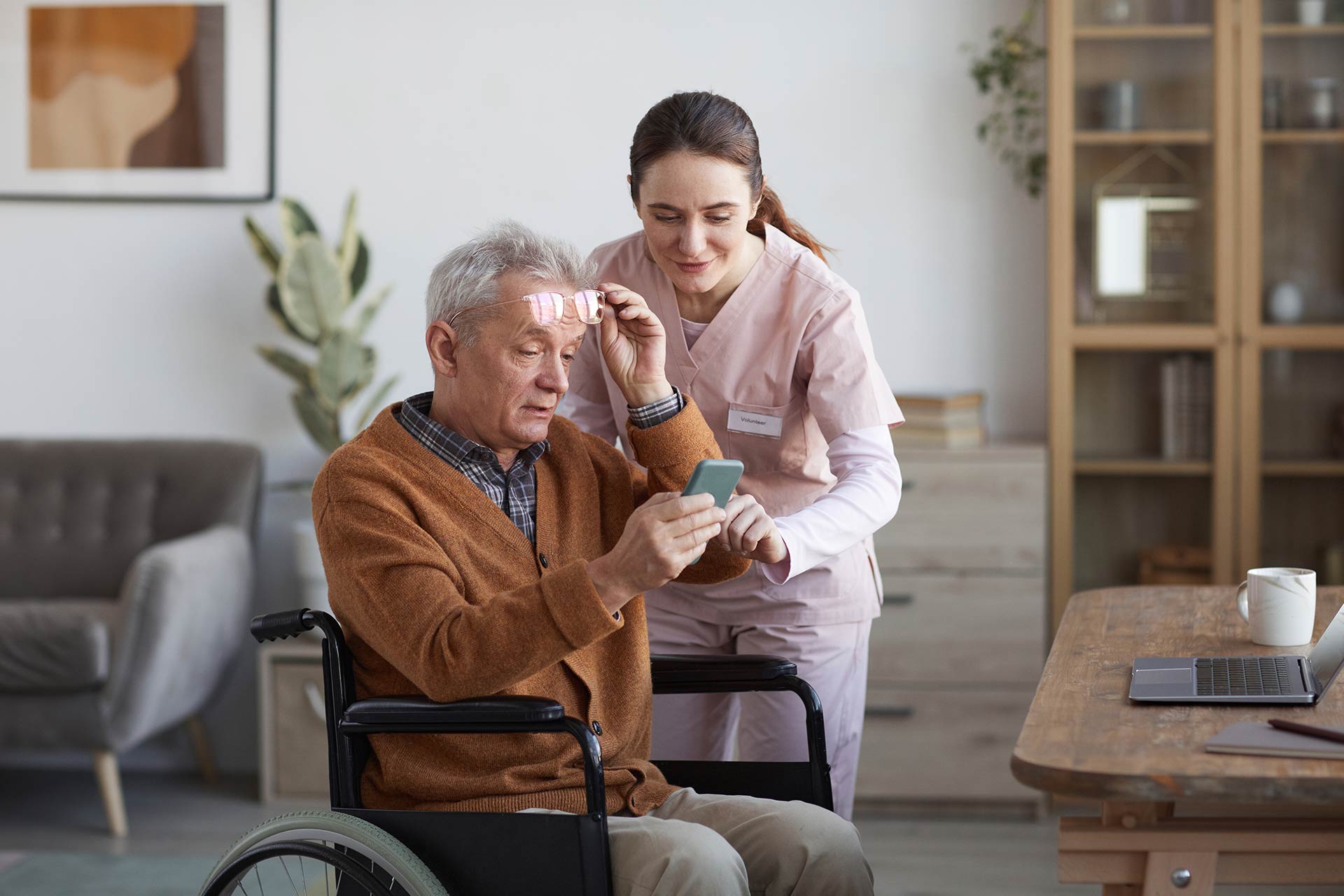 Pflege nach Spitalentlassung Schweiz Zentrum Hilfe